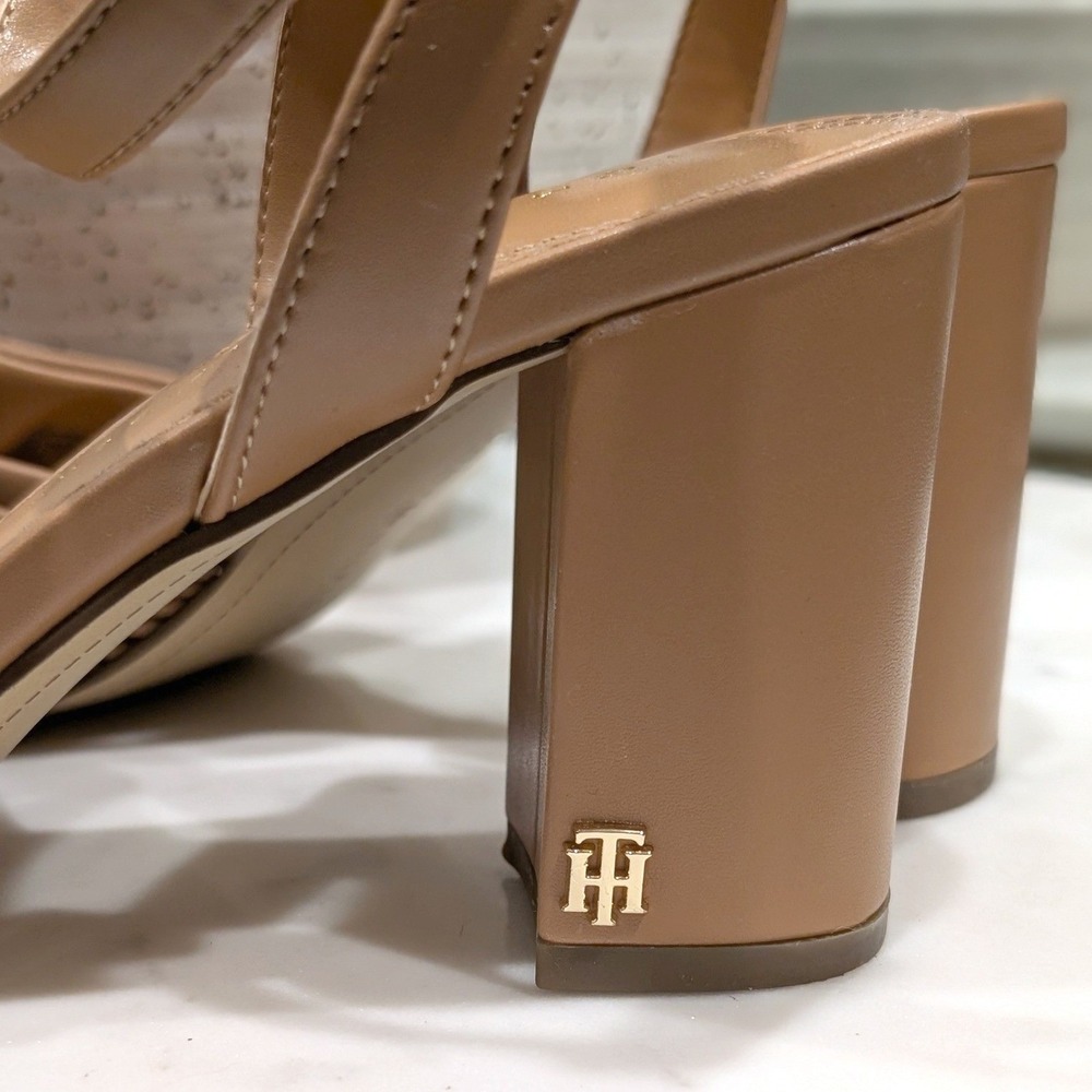 Tommy Hilfiger Sarifina Knotted Block Heel Sandals Size 8M‎ in Tan - Picture 5 of 10